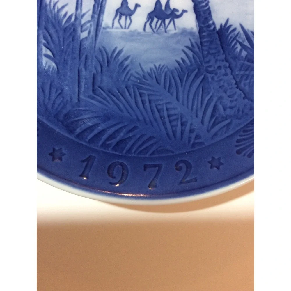 B & G Copenhagen Denmark 1972 Blue White Christmas Collector Plate In the Desert